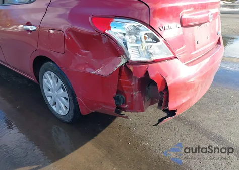 2012 Nissan Versa 1.6 Sv z USA, uszkodzony, nr VIN 3N1CN7AP6CL915979